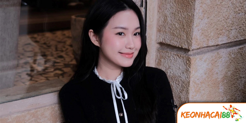 vo van hau Nhan Sắc "Bạch Nguyệt Quang" Của Vợ Văn Hậu